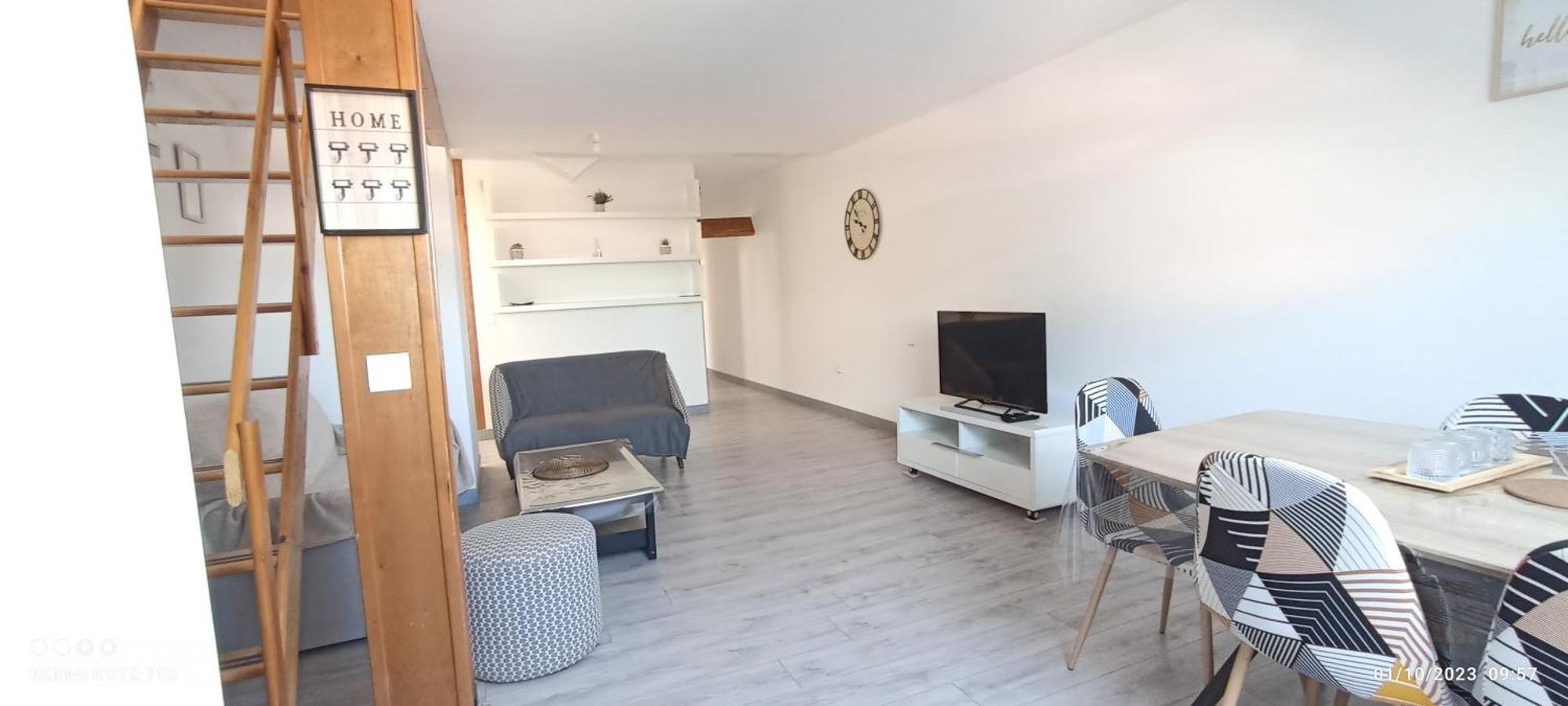 Apartment Grand Lumineux. Denain